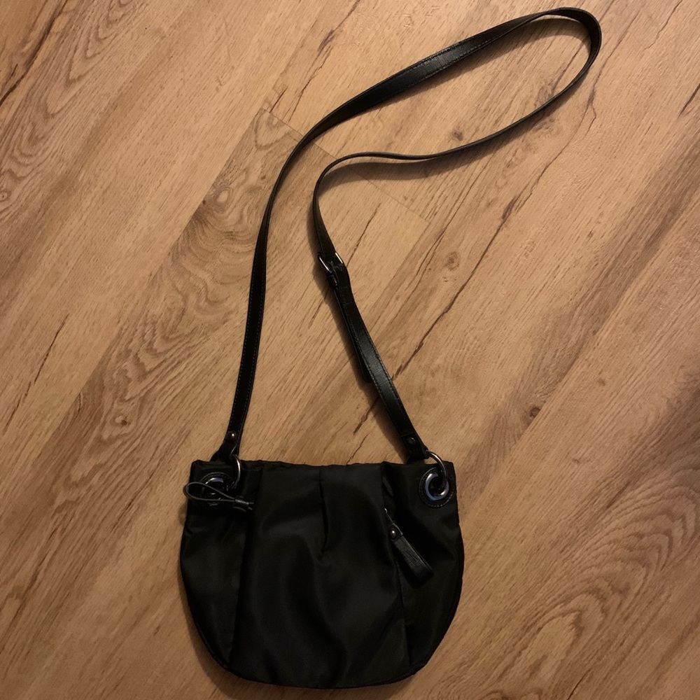 Vince Camuto Cris Crossbody